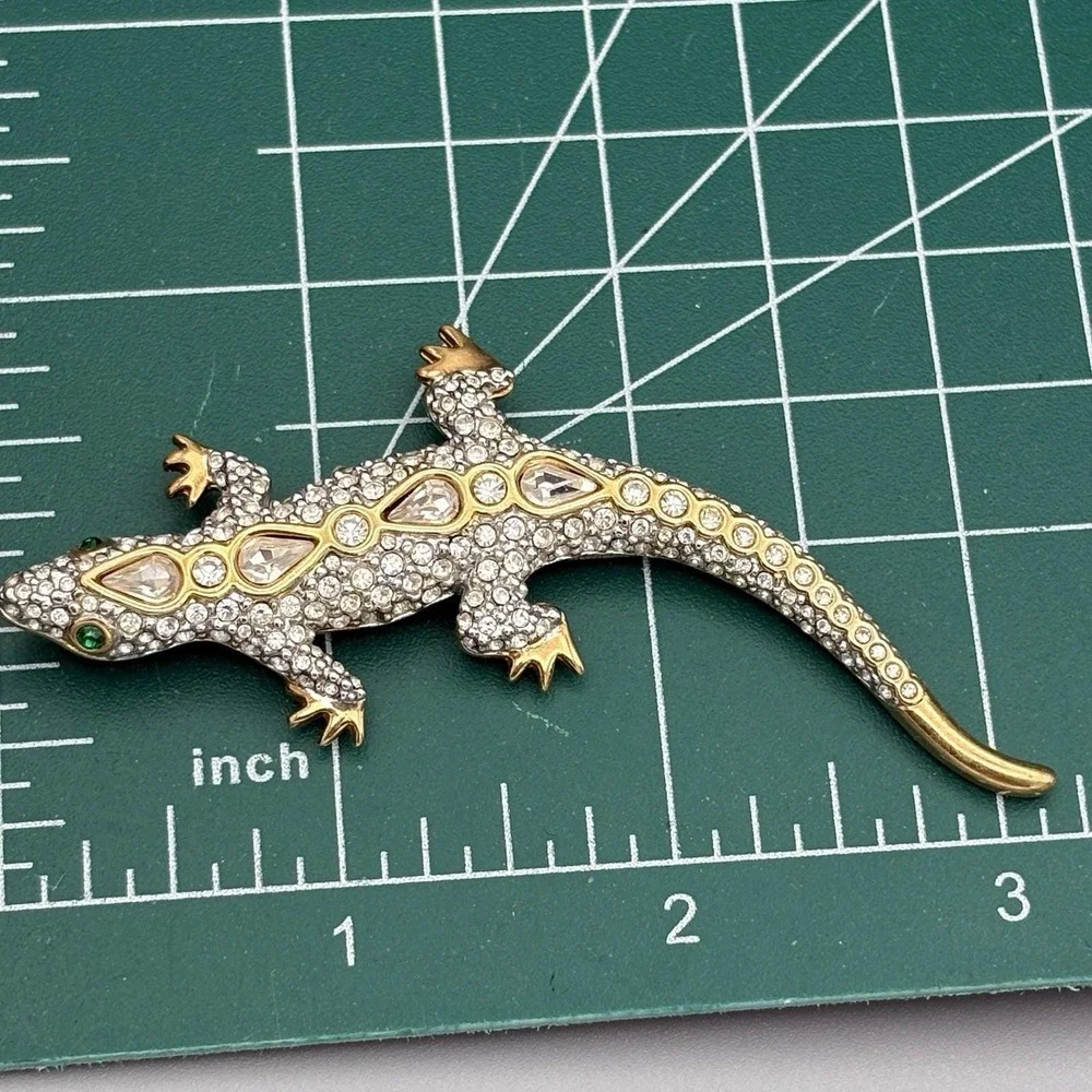Vintage SAL Swarovski Lizard Brooch Pin Diamante Rhinestone Jeweled Salamander